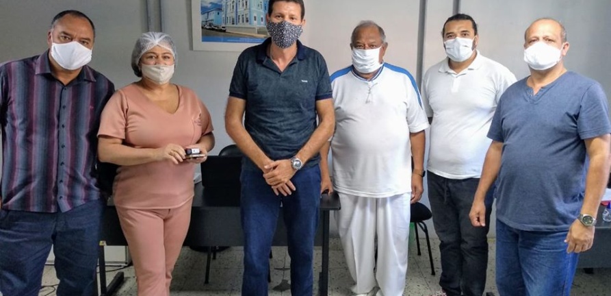 Comissão de Saúde da Câmara Municipal se reúne com diretores do HNSC