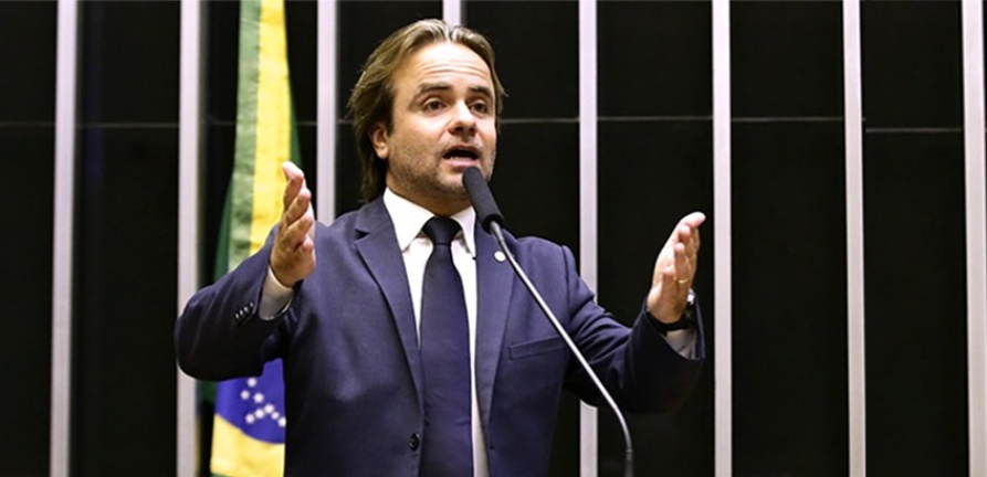 Deputado Eros Biondini anuncia verba de R$200 mil para o HNSC